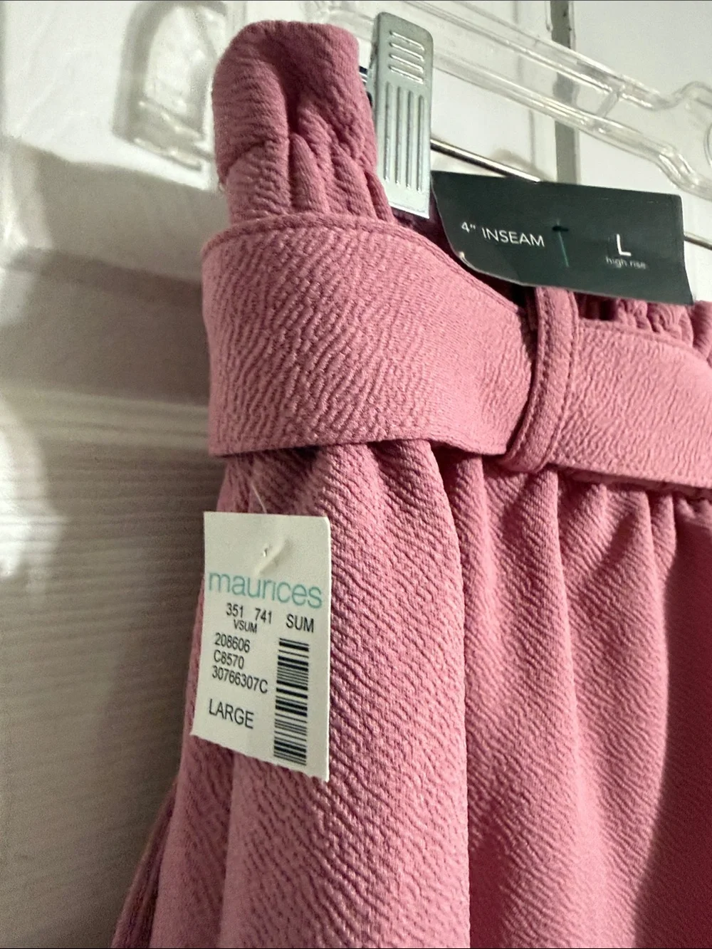Maurices NWT dusty rose shorts size LARGE
